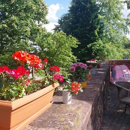 Apartment Erholung Im Schloß- Wc, Dusch, Bar- Gemeinsame Nutzung *