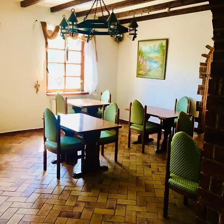 Apartment Erholung Im Schloß- Wc, Dusch, Bar- Gemeinsame Nutzung